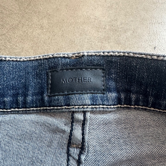 MOTHER Blue Distressed Ankle Jeans - Picture 5 of 9